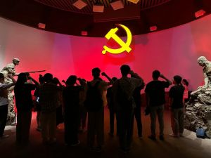 【傳承紅色基因 勇?lián)鷷r代使命】 我院黨總支開展迎“七一”主題黨日活動